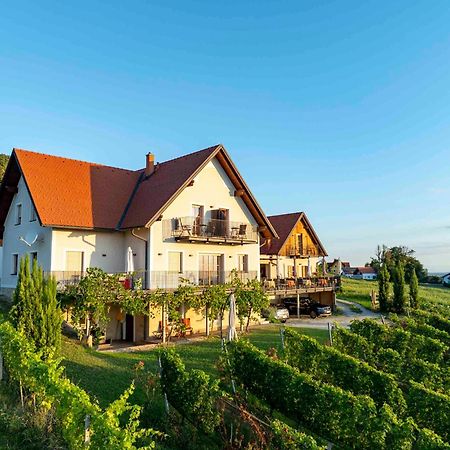 Winzerzimmer Scharl Sankt Anna am Aigen Exterior photo